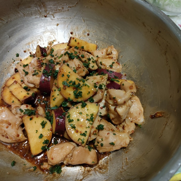 鶏とさつま芋のバルサミコ風味ハニーマスタード炒め